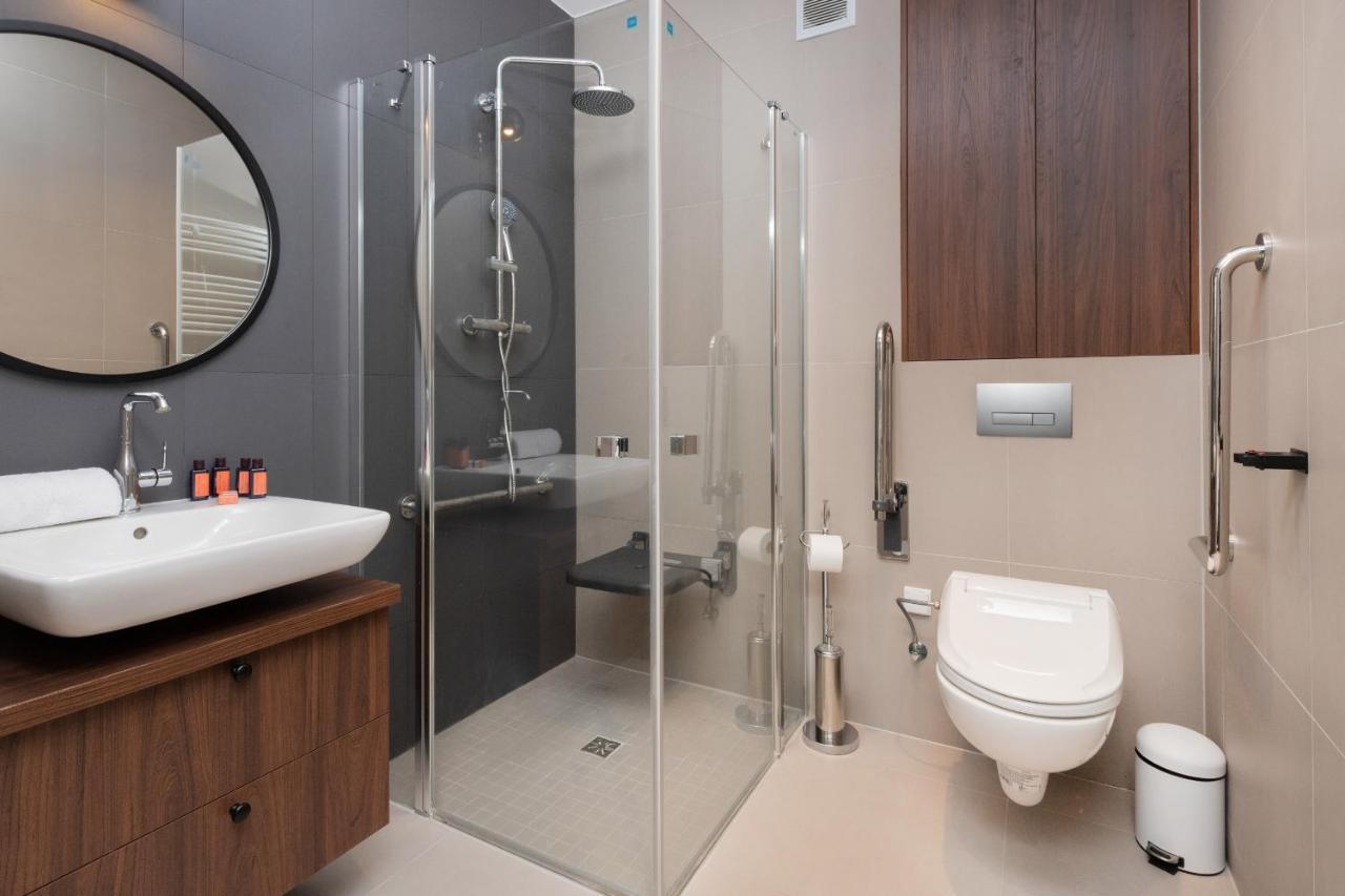 Superior Apartment With Balcony & Parking Gdansk By Noclegi Renters Prestige Exterior foto