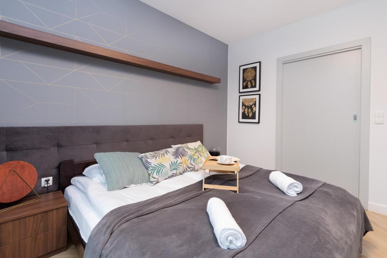 Superior Apartment With Balcony & Parking Gdansk By Noclegi Renters Prestige Exterior foto